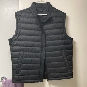 Hugo boss, men’s puffer vest size XL
